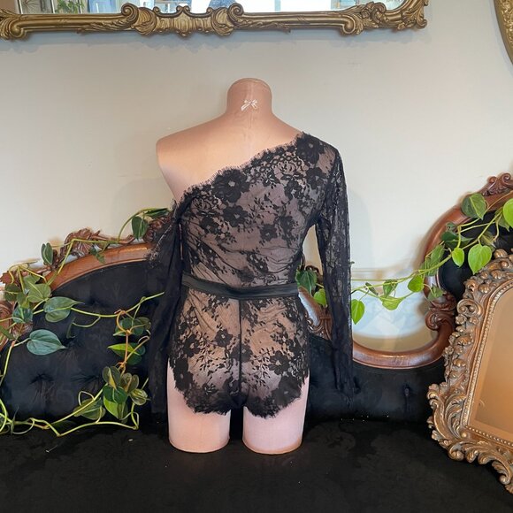 Frederick's of Hollywood Lace Mesh Bodysuit Cutout off Shoulder Size M Black - Picture 5 of 5